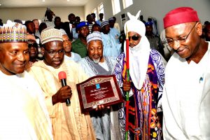 The ultra modern N1.2 BILLION Dangote Business School edifice was commissioned at the weekend in Kano, after which the President of Dangote Group, Aliko DANGOTE was give an award by the University