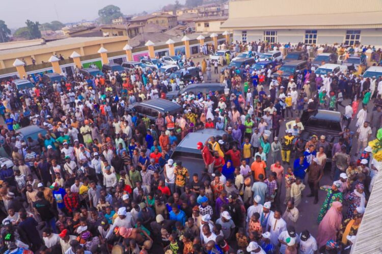 Heroic homecoming: Mammoth crowd storm Okene streets to welcome Yahaya Bello