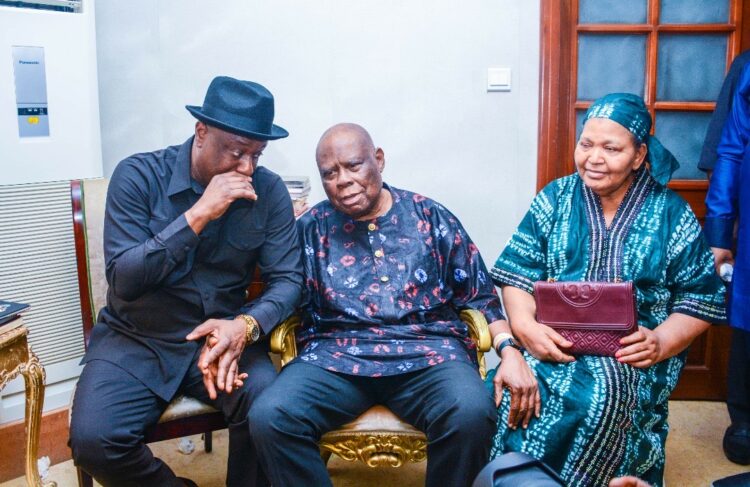 Keyamo, Duke, Ibru, others pay condolence visit to Wigwe’s family