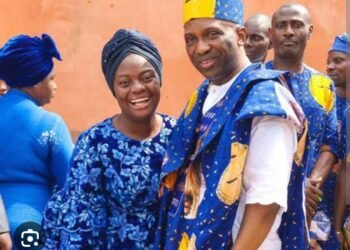 Primate Ayodele rewards Yinka Alaseyori with N2.5m for his humility and respect