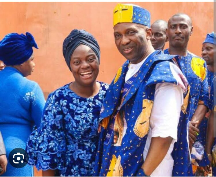 Primate Ayodele rewards Yinka Alaseyori with N2.5m for his humility and respect