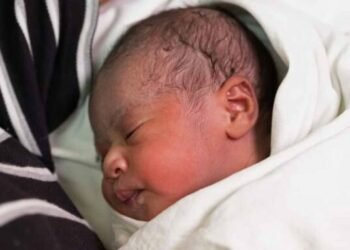 Woman attempts to kill baby with Sniper in Lagos