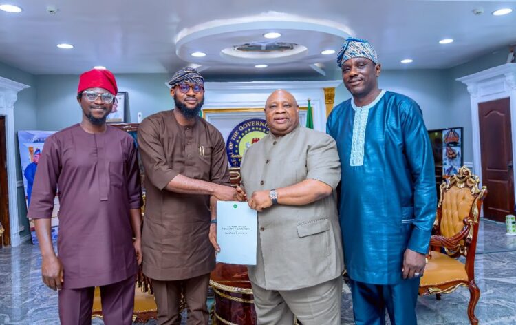 Osun gov lauds Glo, seeks telcos’ deeper partnership with states