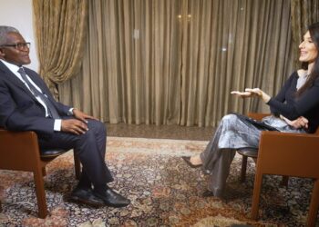 Aliko Dangote discusses how Dangote's oil refinery is revolutionising the industry