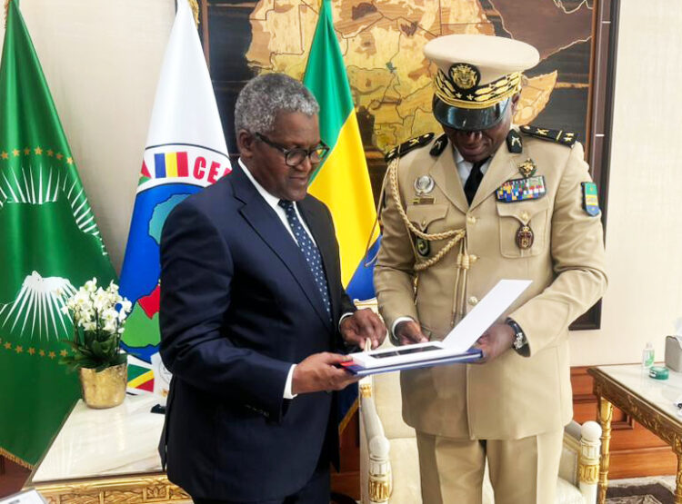 Aliko Dangote in Gabon for investments