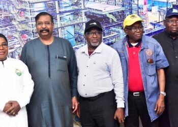 Engineers hail Dangote Petroleum Refinery as awesome and mind-blowing
