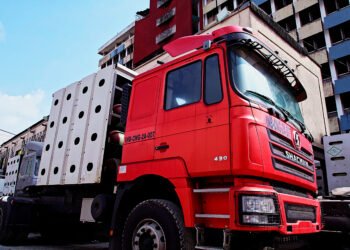 Dangote backs Tinubu’s CNG drive, invests over $280m in trucks, infrastructur