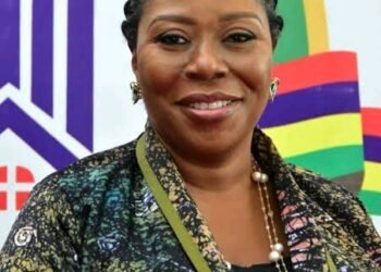JUST IN: Lagos Commissioner, Toke Benson allegedly slaps man for recording her in public (VIDEO)