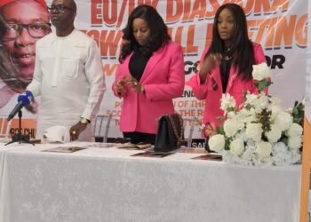 Breaking: Governor Charles Soludo meets Anambra indigenes in London