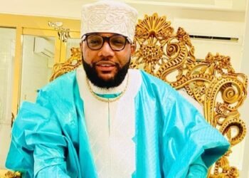 BREAKING: EFCC arrest popular Nigerian billionaire, E-Money