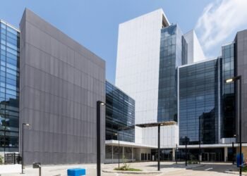 Investor confidence soars as Stanbic IBTC Holdings surpasses ₦100 stock price threshold