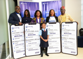 Stanbic IBTC Bank celebrates 70 loyal customers in the Reward4Saving Promo 4.0
