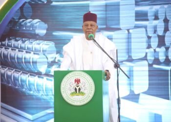 Dangote: FG says Nigeria is greater than PENGASSAN