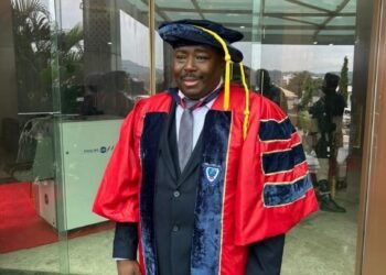 Family, Aides celebrate Senator Sharafadeen Alli on Ph.D achievement