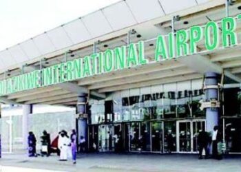 Woman faints during heated brawl with sister at Nnamdi Azikiwe airport