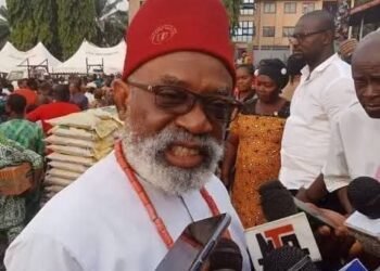 BREAKING: Unknown gunmen kill lady filming attack on Ngige’s convoy in Anambra
