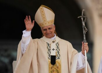 Pope Leo begins first overseas trip, urges dialogue in Ankara