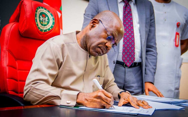 Gov. Otti raises NYSC allowances for Abia Corps from N4,000 To N50,000 monthly