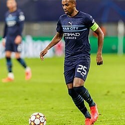 Former Man City Midfielder, Fernandinho retires from football at 40