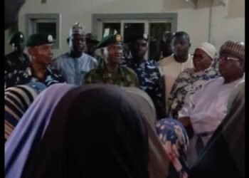Gov. Idris receives 24 rescued GGCSS Maga schoolgirls