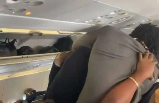 VIDEO: VeryDarkMan, Mr Jollof fights dirty on plane