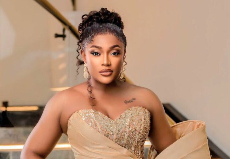 “If no man comes, it’s not a sin to remain single” – Actress Lizzy Gold