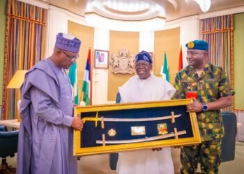 Ex-CDS, Gen. Christopher Musa meets Tinubu