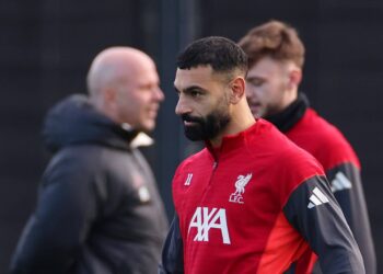 Salah included in Liverpool squad for Brighton after Slot talks