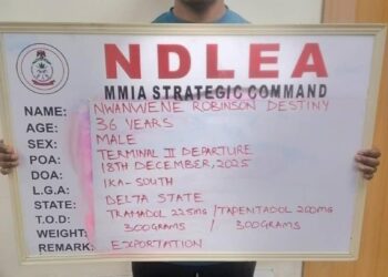 PHOTOS: NDLEA arrests female drug kingpin in Lagos