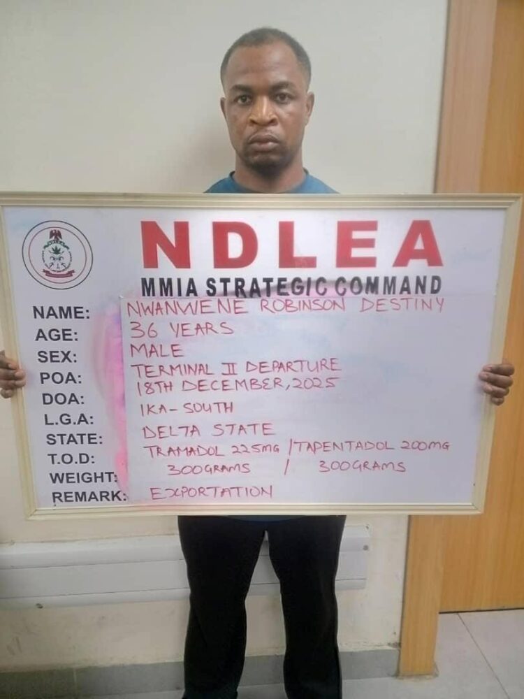 PHOTOS: NDLEA arrests female drug kingpin in Lagos