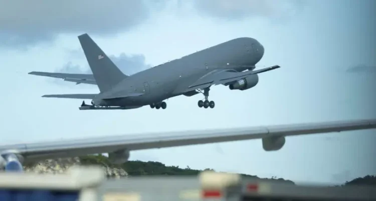 US military jet nearly collides with Venezuelan passenger plane