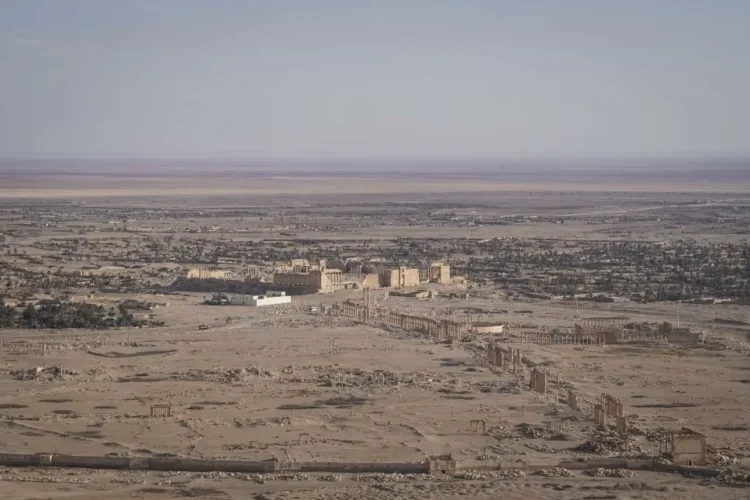 Britain, France bomb suspected Islamic State arms dump in Syria