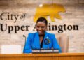 Eno congratulates Mayor Ukeme Awakeessien-Jeter on her swearing-in as Mayor of Upper Arlington