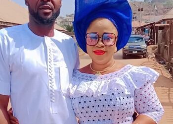 Man who allegedly stabbed his wife multiple times commit suicide