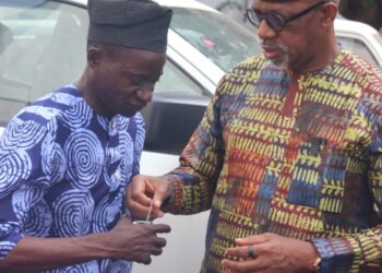 Gov. Abiodun honours Nigeria’s best teacher with car gift