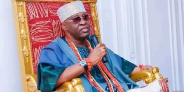 Soun suspends Senator Adeseun as Mayegun of Ogbomoso