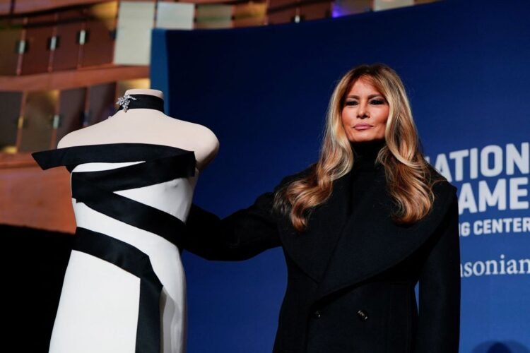 Melania Trump presides over Security Council, pays tribute to families