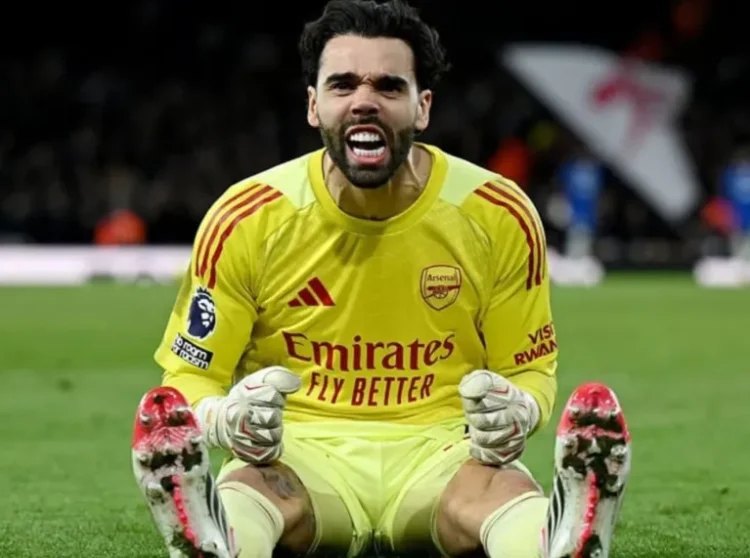 League leaders Arsenal defeat 10-man Chelsea