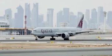 Qatar Airways resumes limited flights to and from Doha