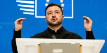 Zelenskyy sends team to US, seeks resumption of talks