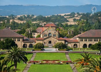 Russia bans US Stanford University