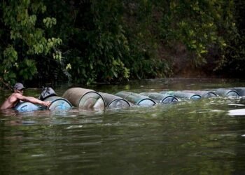 Navy seizes over 457,000 litres of stolen crude, fuel, deactivates 22 illegal sites