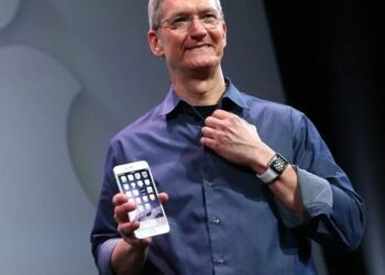 Apple CEO Tim Cook steps down after 15 years; picks new successor