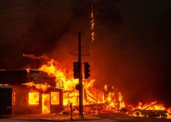 Fire guts popular bank in Lagos