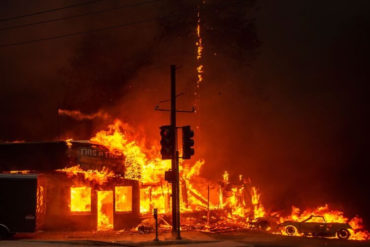 Fire guts popular bank in Lagos