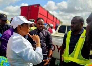 Akande-Sadipe Facilitates Pedestrian Bridges for Soka, Sanyo, Muslim, Others on Lagos-Ibadan Expressway