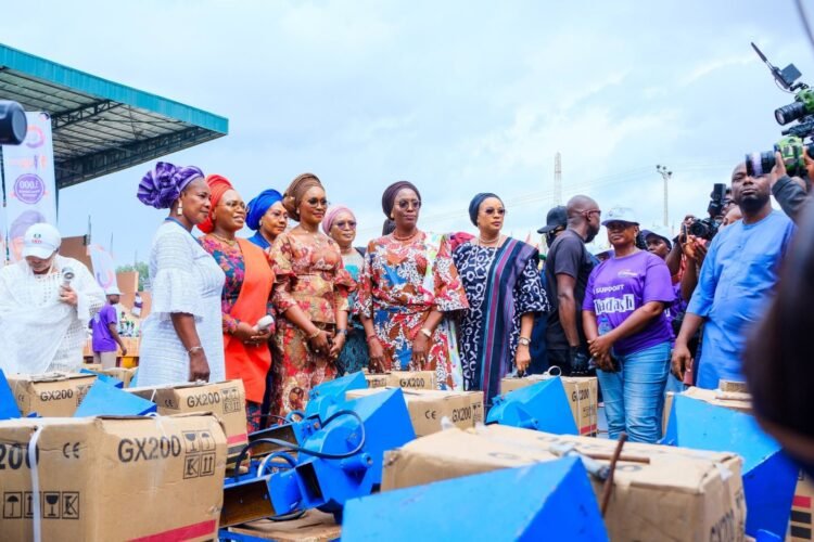 2026 International Widows’ Day: Yayi’s wife inspires hope, empowers 3,000 Ogun widows with cash grants, business tools