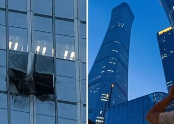 Aircraft crashes into Beijing tallest skyscraper