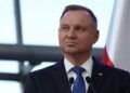 Poland moves to ban smartphones in primary schools