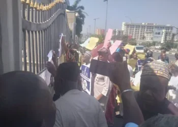 Federal workers reject N100,000 minimum wage proposal